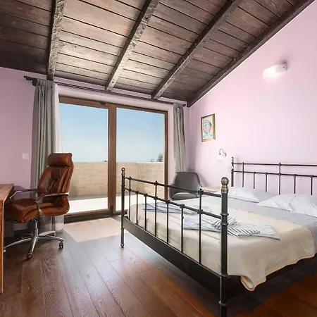 Baratto Ferienhaus Višnjan